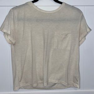 Tee with pocket